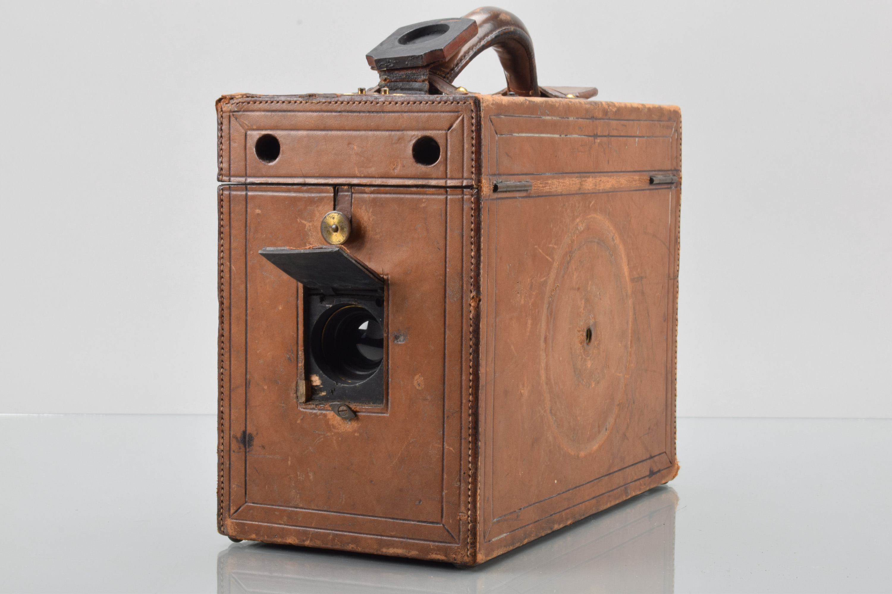  Photographica & Cameras Auction