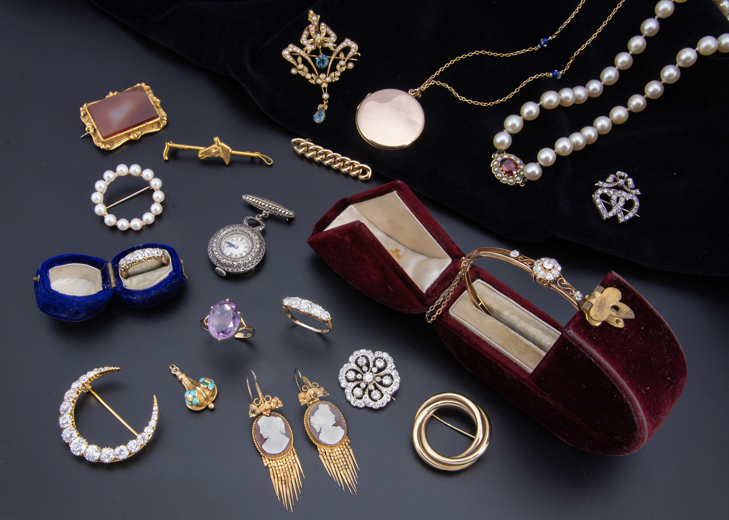  Jewellery & Silver Auction