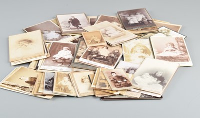 Lot 84 - Carte de Viste & Cabinet Cards of Children