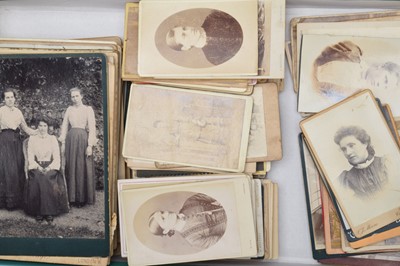 Lot 86 - Carte de Viste & Cabinet Cards of Women