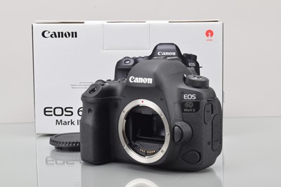 Lot 95 - A Canon EOS 6D Mark II DSLR Camera Body