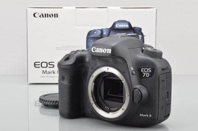 Lot 96 - A Canon EOS 7D Mark II (G) DSLR Camera Body
