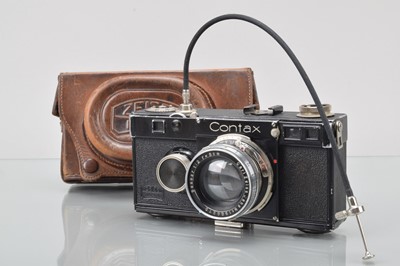 Lot 152 - A Zeiss Ikon Contax Ia Rangefinder Camera