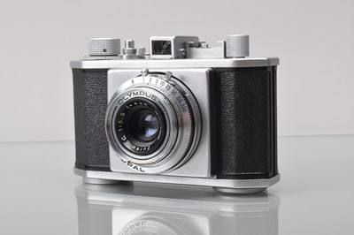 Lot 207 - An Olympus 35 IVa Camera