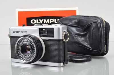 Lot 226 - An Olympus Trip 35 Compact Camera