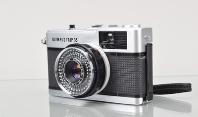 Lot 247 - An Olympus Trip 35 Compact Camera
