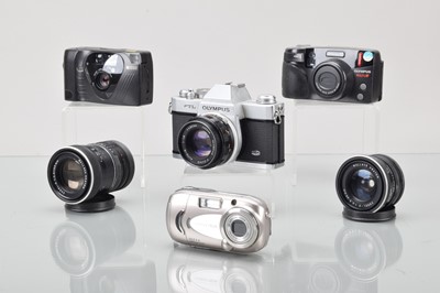 Lot 251 - An Olympus FLT SLR Camera