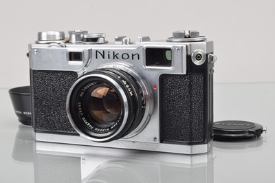Lot 257 - A Nippon Kogaku Nikon S2 Rangefinder Camera