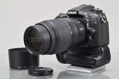 Lot 262 - A Nikon D7100 DSLR Camera