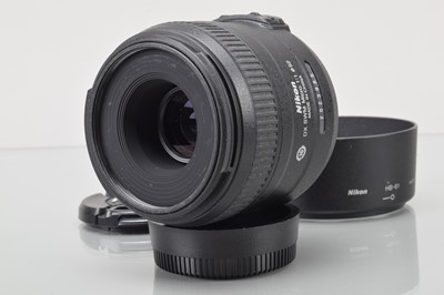 Lot 277 - A Nikon DX AF-S Micro Nikkor 40mm f/2.8D Lens