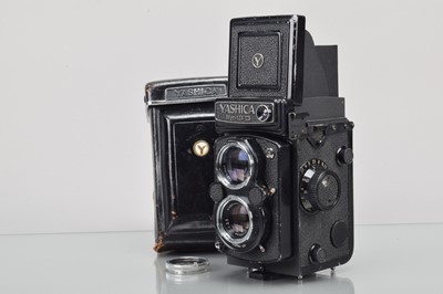 Lot 288 - A Yashica Mat-124 G TLR Camera