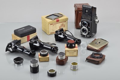 Lot 292 - A Rolleicord V TLR Camera