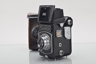 Lot 296 - A Fujita 66 Model SL Camera