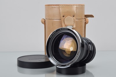 Lot 301 - A Hasselblad Carl Zeiss Distagon 40mm f/4 Lens