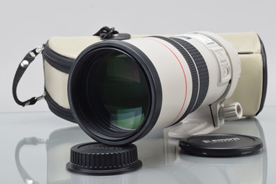 Lot 311 - A Canon EF 300mm f/4 L IS Lens