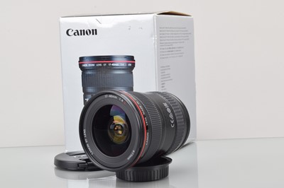 Lot 320 - A Canon EF 17-40mm f/4 L USM Lens