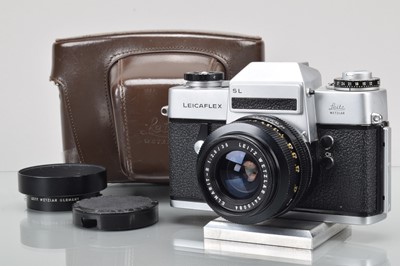 Lot 420 - A Leitz Wetzlar Leicaflex SL SLR Camera