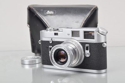 Lot 428 - A Leitz Wetzlar M4 Rangefinder Camera