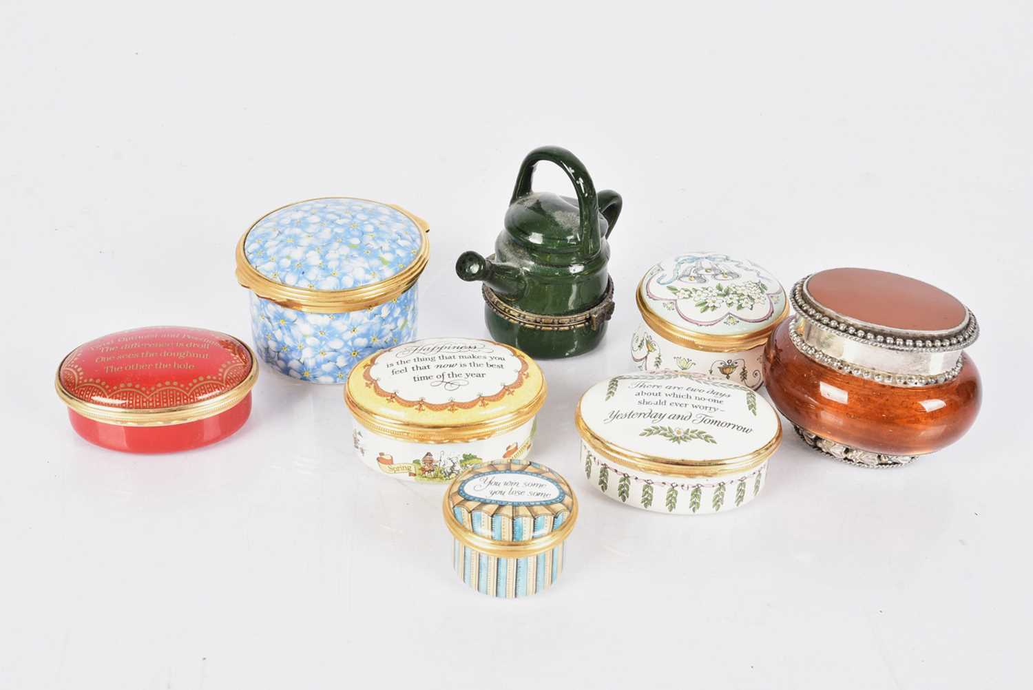 Lot 24 - A small collection of Halcyon Days Enamel boxes