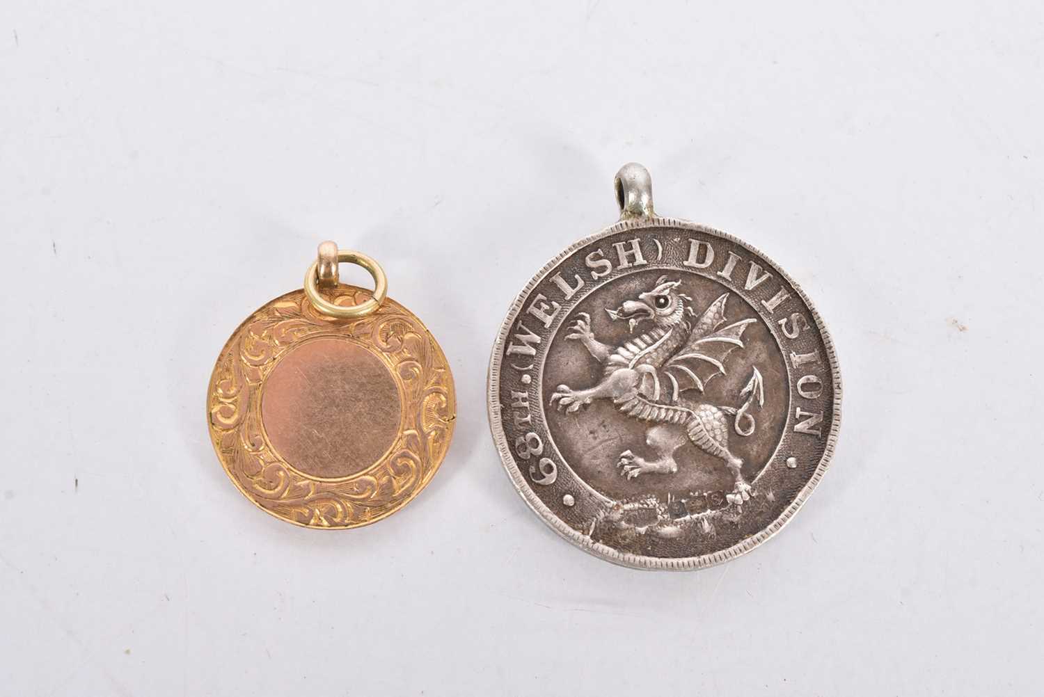 Lot 27 - A 9ct gold M.D.C.C Knock Out 1931 medallion
