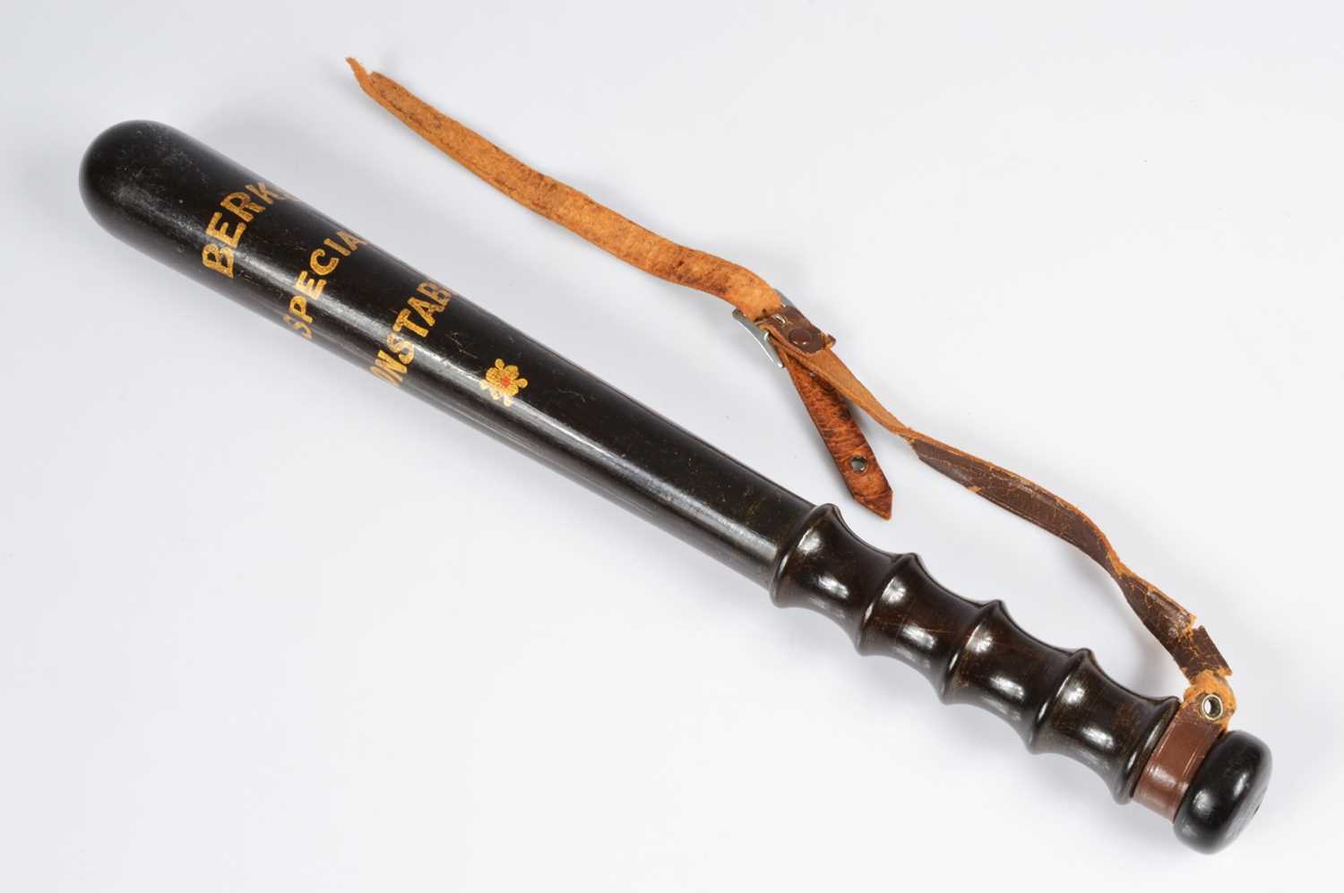 Lot 37 - An Early 20th Century Berkshire Police Constabulary truncheon