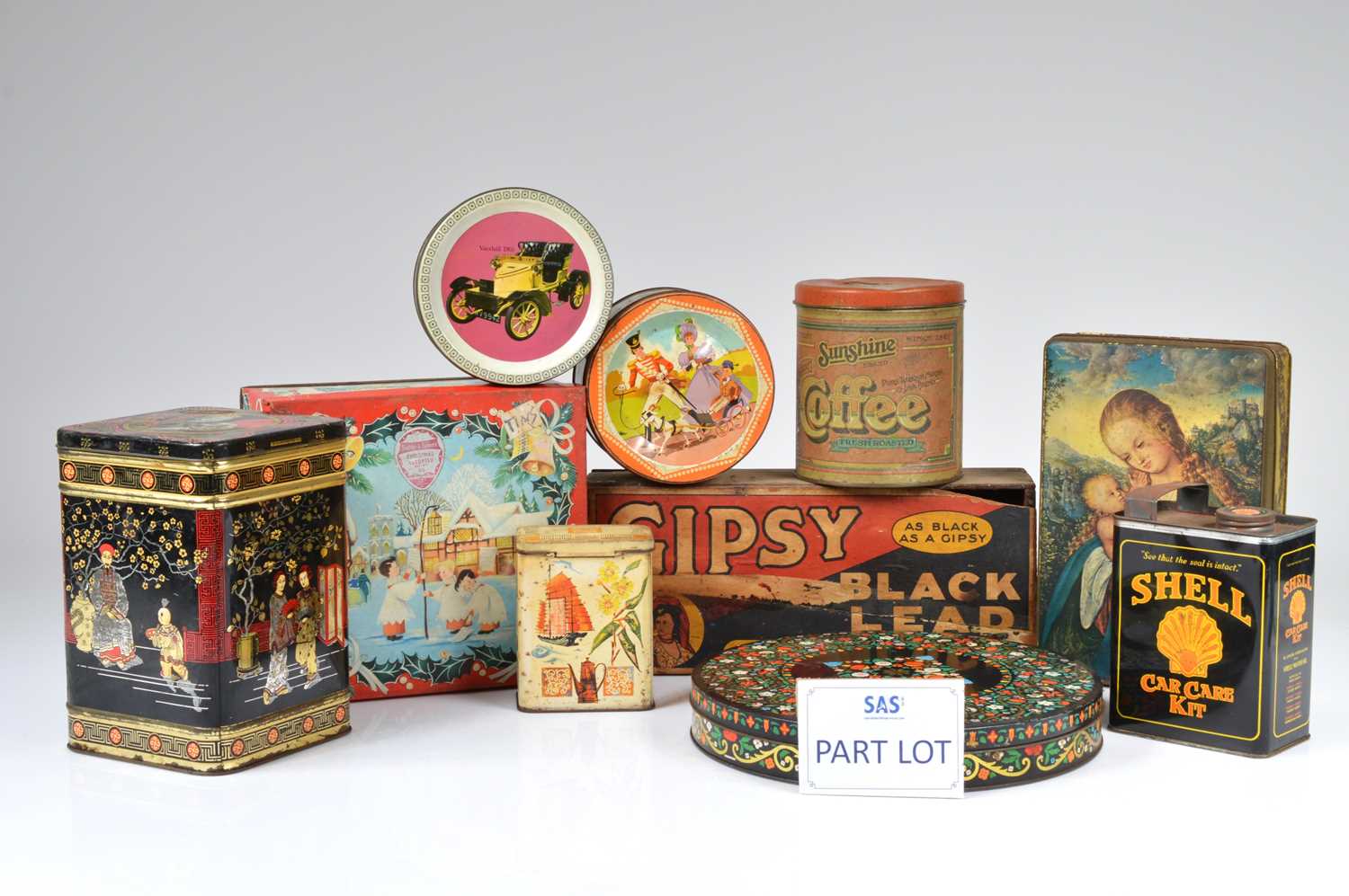 Lot 92 - A large collection of advertising tins