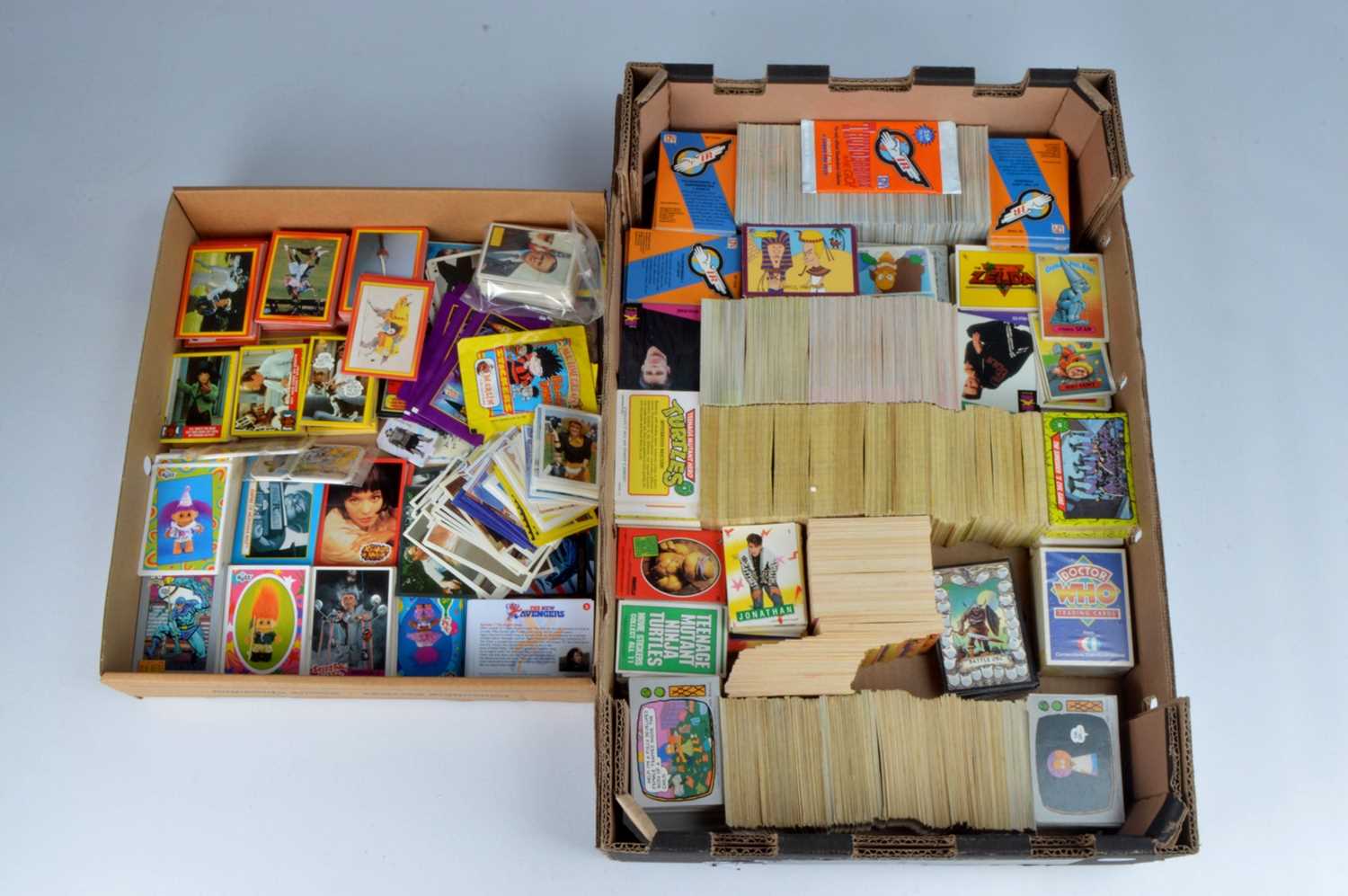 Lot 220 - 1980s to Modern TV and Other Themed Trading cards and Stickers (1000+)