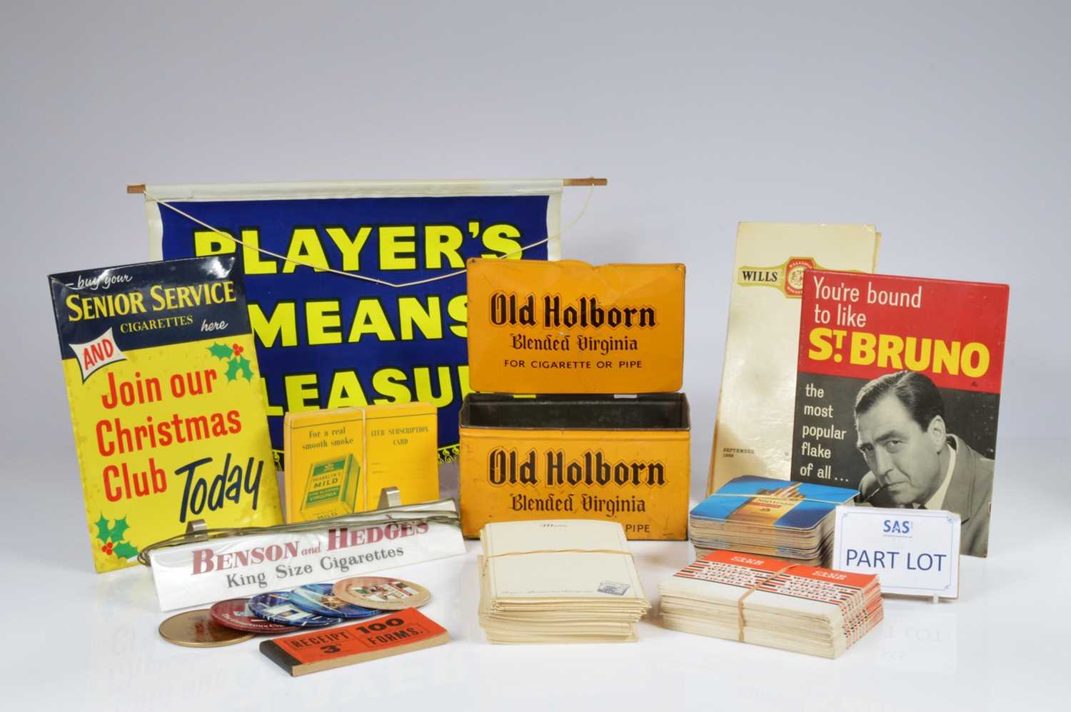 Lot 246 - A large collection of Tabacco advertising items