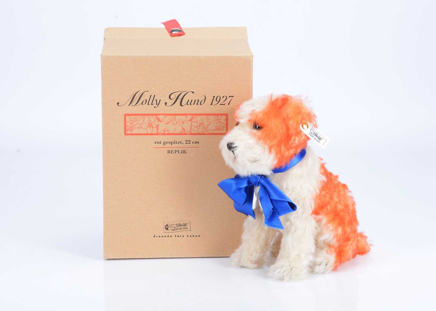 Lot 34 - A Steiff Limited edition Molly 1927 dog, replica