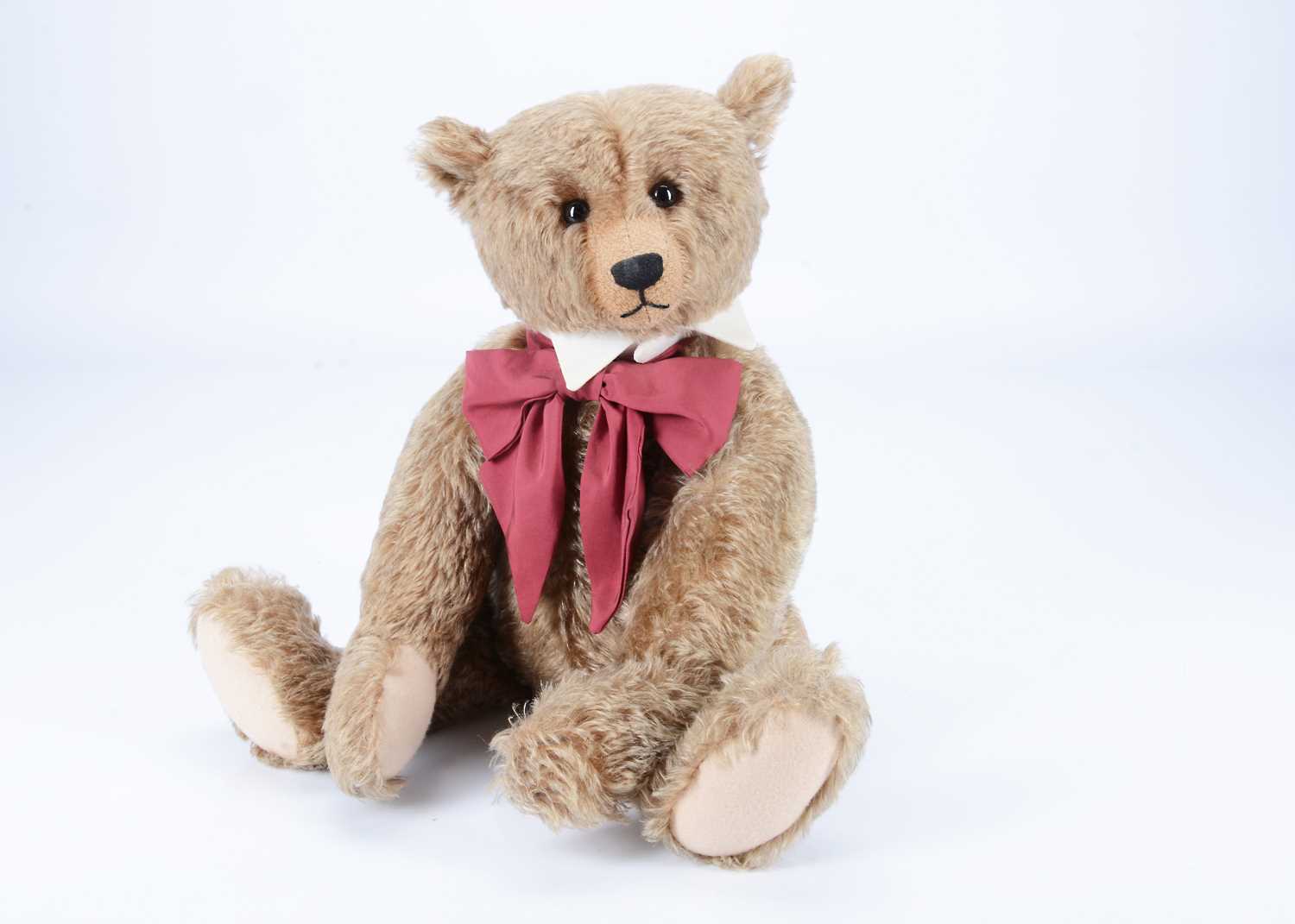 Lot 40 - An Atlantic Bears Robin artist teddy bear
