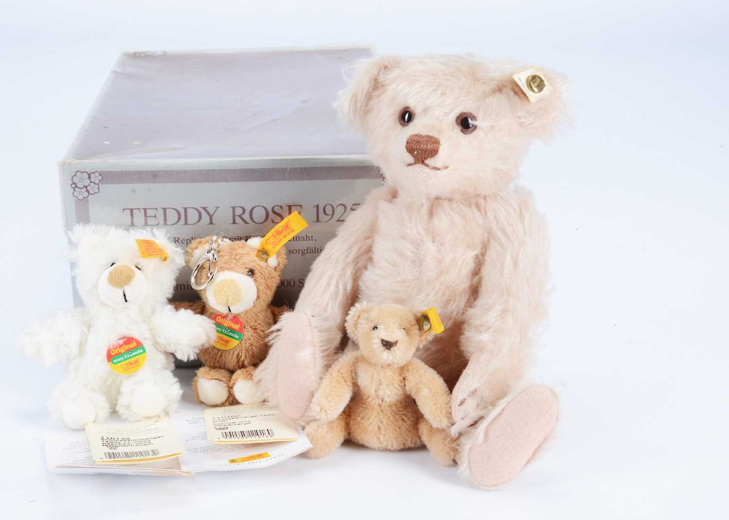 Lot 49 - A Steiff limited edition Teddy Rose