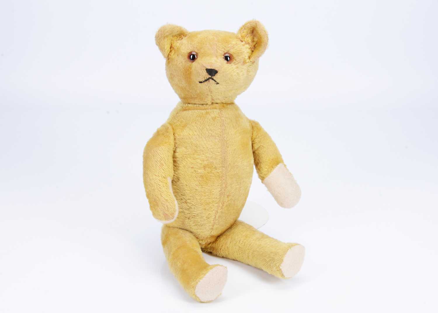 Lot 73 - A 1920s American teddy bear