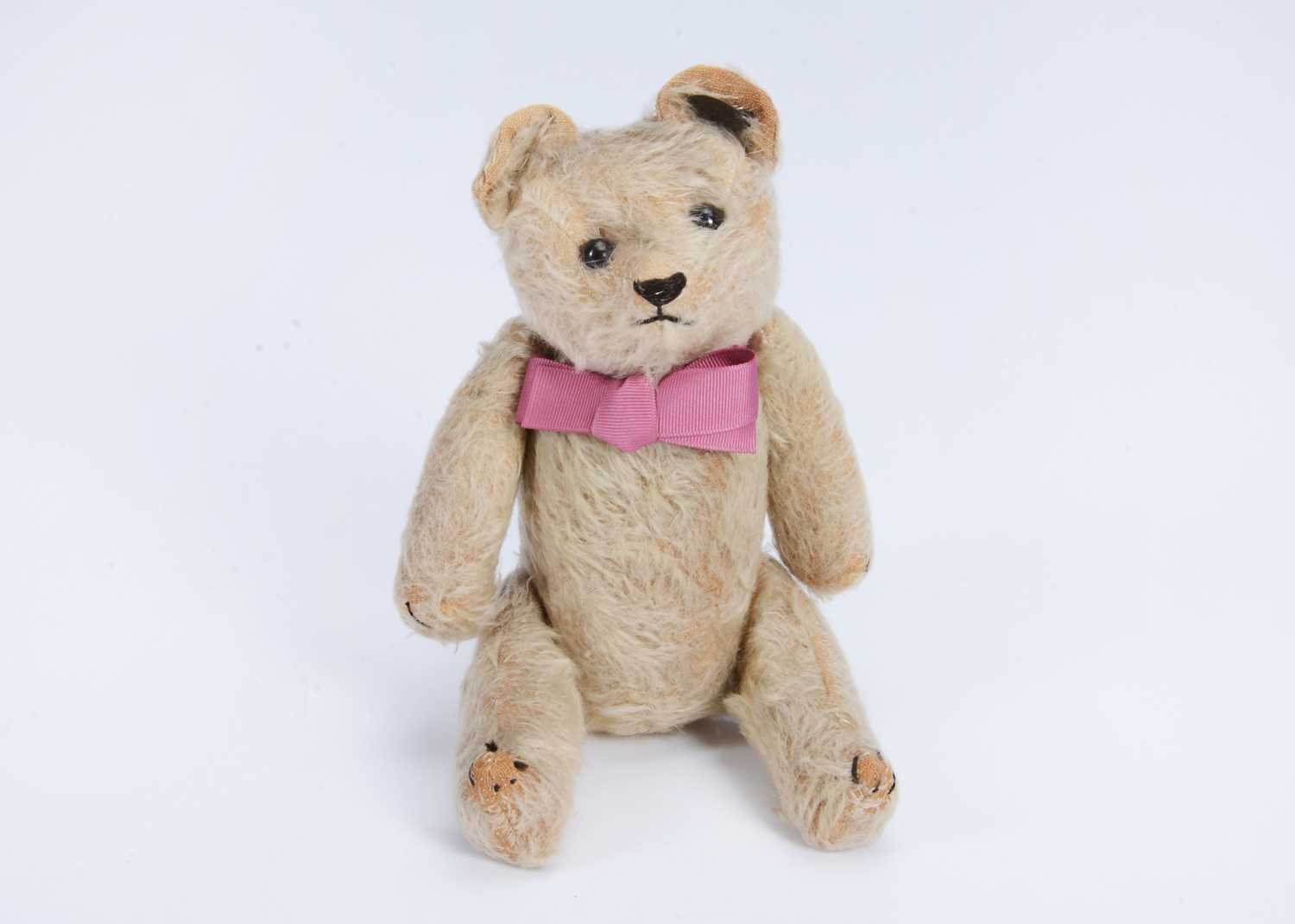 Lot 101 - ‘Pery’, a very rare Steevans Manufacturing Teddy Bear with button in ear, circa 1918