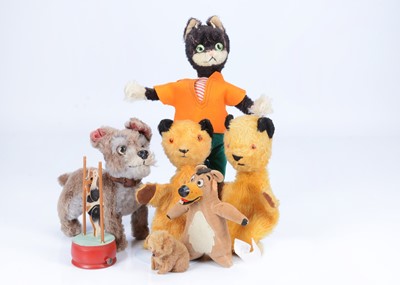 Lot 114 - Post-war soft toys