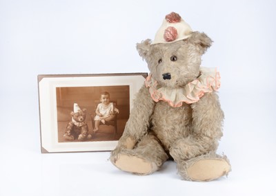 Lot 157 - A rare large Steiff brown tipped mohair Teddy Clown bear, with provenance circa 1927
