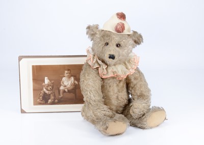 Lot 157 - A rare large Steiff brown tipped mohair Teddy Clown bear, with provenance circa 1927