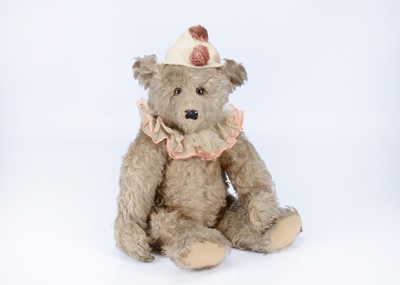 Lot 157 - A rare large Steiff brown tipped mohair Teddy Clown bear, with provenance circa 1927