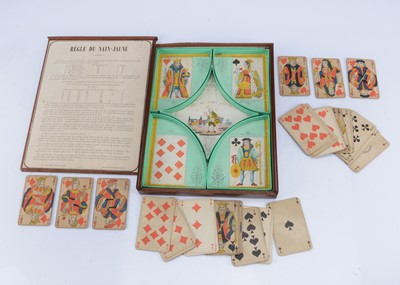 Lot 268 - An 19th century A Lion Fils (Paris) Jeu du Nain Jaune (Game of the Yellow Dwarf)