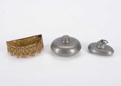 Lot 709 - Two 19th century dolls’ house pewter bed warming pans