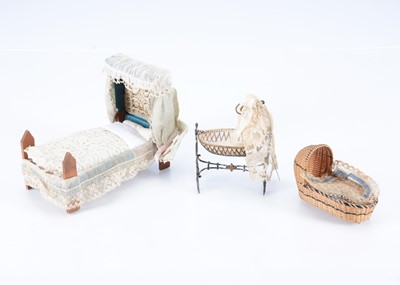 Lot 728 - An 19th century dolls’ house half-tester bed