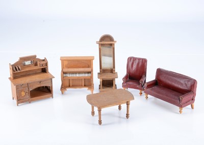 Lot 734 - German dolls’ house furniture