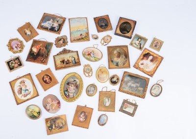 Lot 745 - A large quantity of dolls’ house pictures