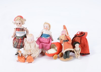 Lot 762 - All-bisque dolls’ house dolls