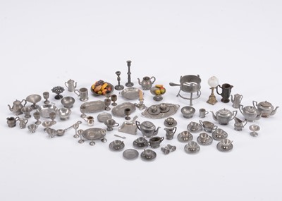 Lot 778 - German dolls’ house pewter ware