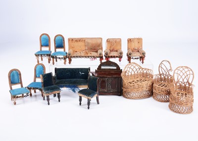 Lot 782 - Dolls’ house furniture to restore or spares