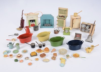 Lot 785 - British lead diecast dolls’ house items