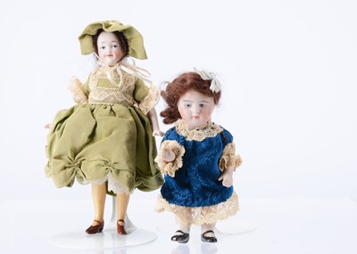Lot 796 - A 1920s German 129 all-bisque Flapper dolls’ house doll