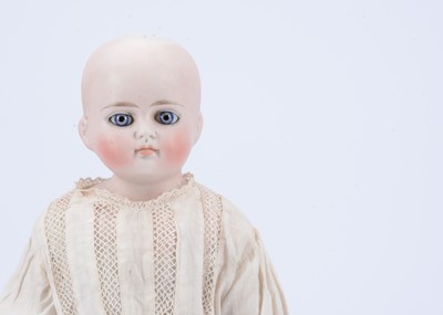 Lot 843 - A Kling solid dome turned shoulder head doll
