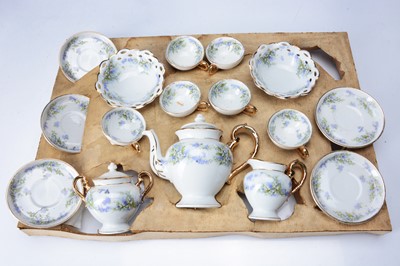 Lot 918 - An early 20th century German child's tea/coffee sets
