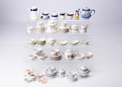Lot 922 - A quantity of mixed doll's dinner services and tea sets